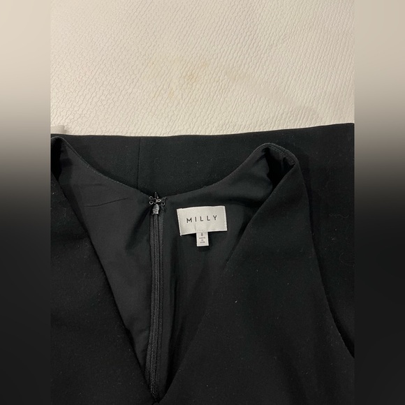 Milly Black and White Asymmetrical Cocktail Dress
Size 8 - Picture 5 of 5